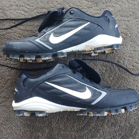 Nike baseball cleats - Picture 2 of 8